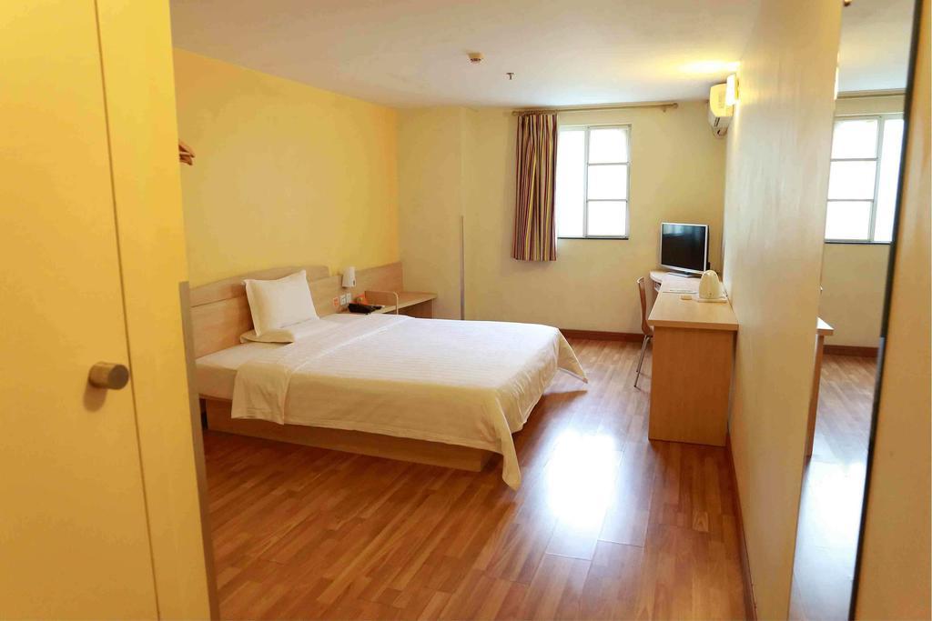 هوايان 7Days Inn Huaian Chengde North Road Darunfa الغرفة الصورة
